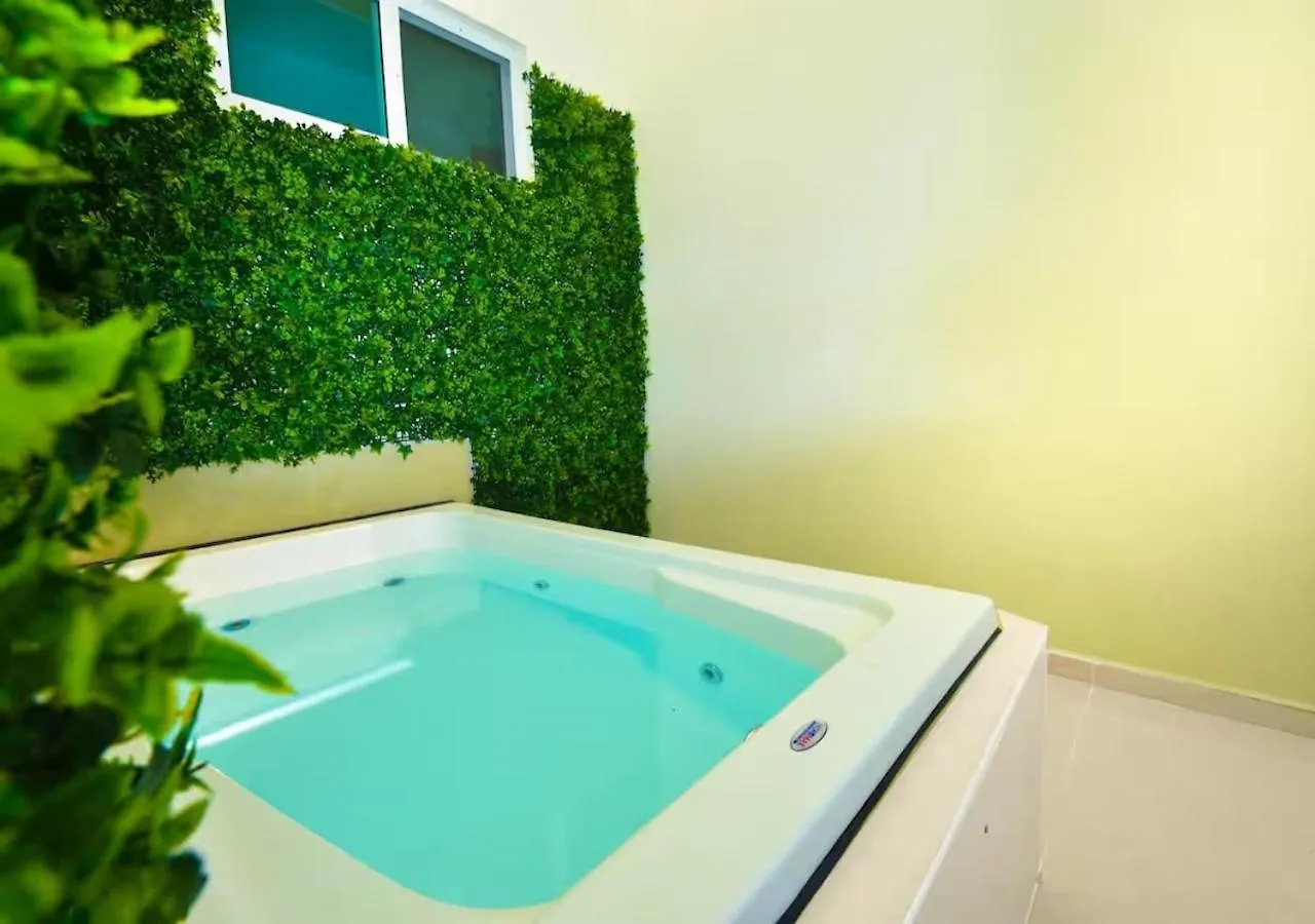 Villa Mariposa With Private Pool Jacuzzi Und Incl Services بلايا ديل كارمن